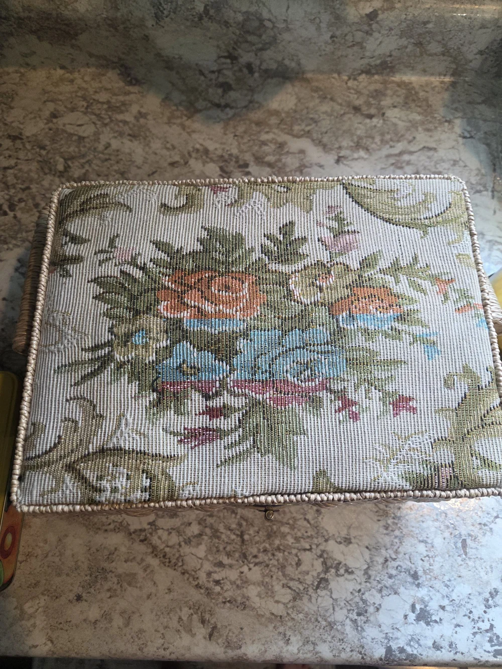 N/A elegant woven